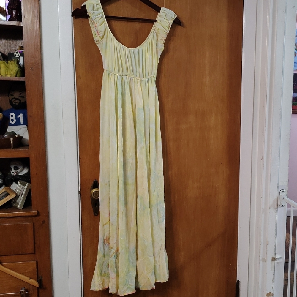 Elegant Cream Nightgown